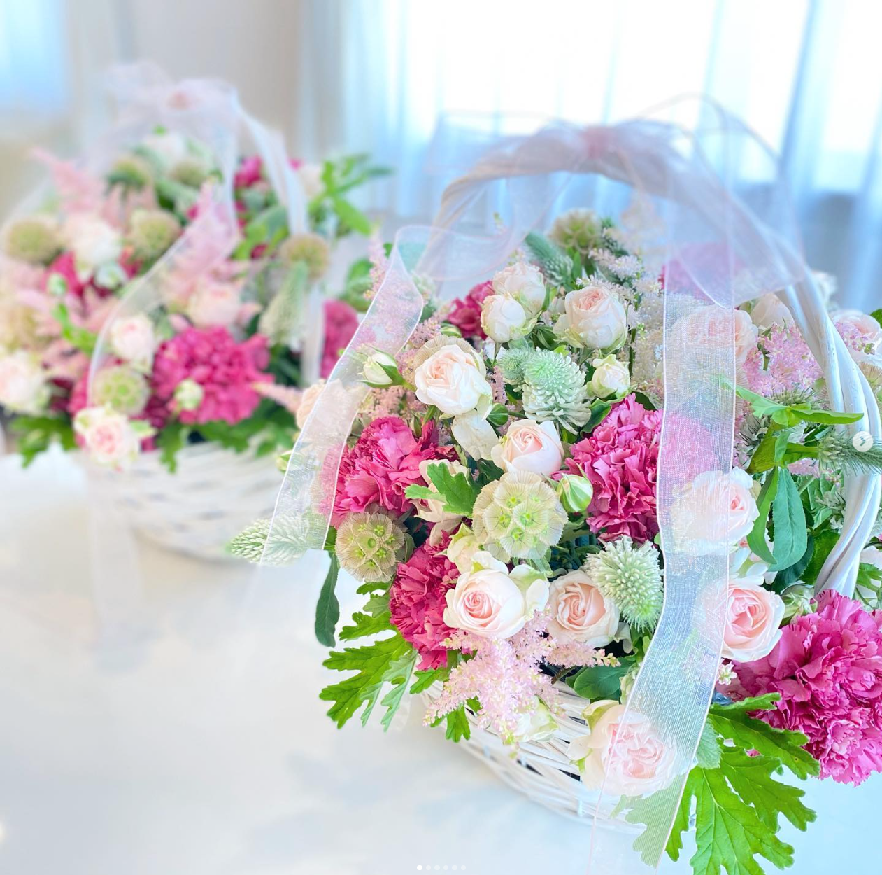 季節の花束と指輪のセット