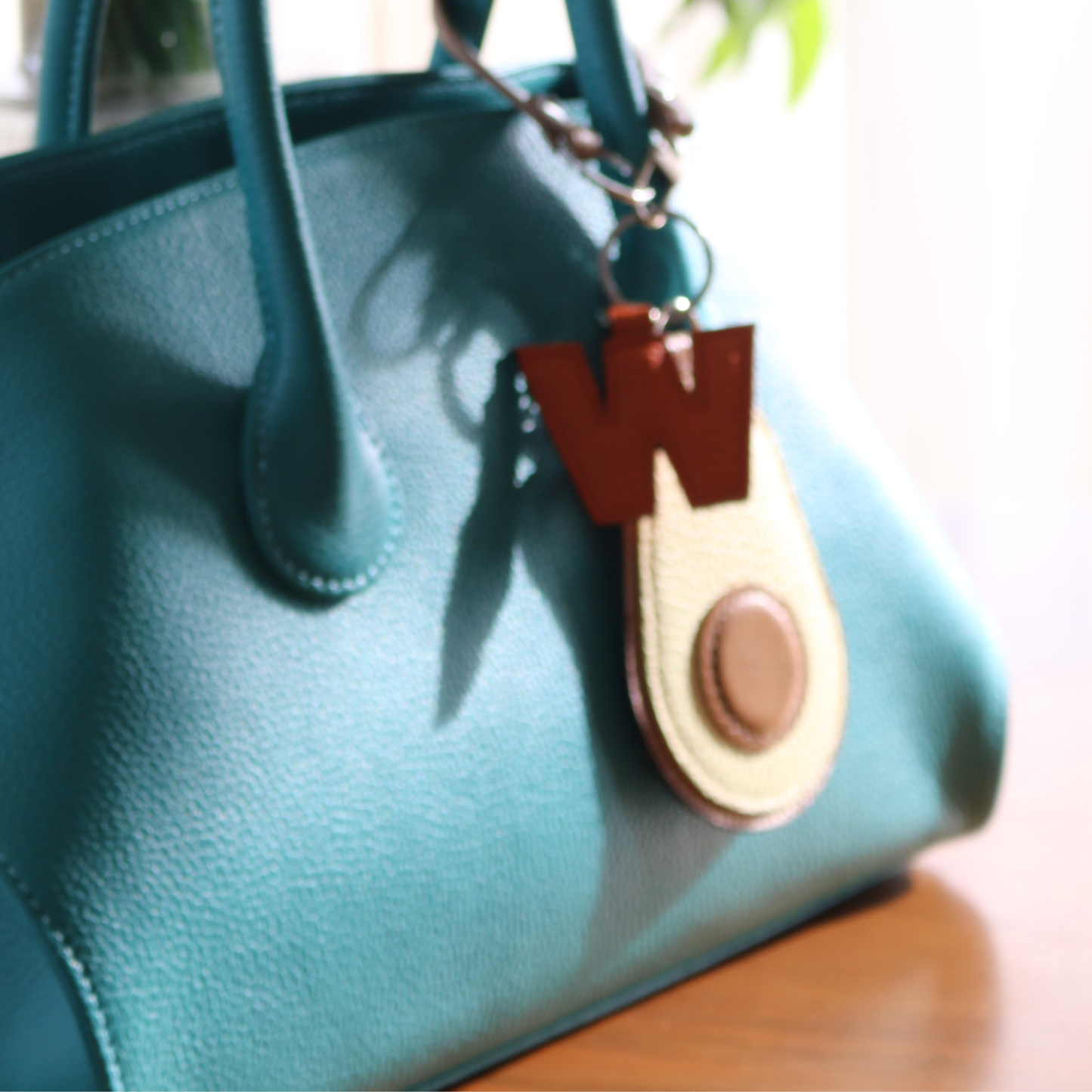 Avocado バックチャーム 「Wander the World」　